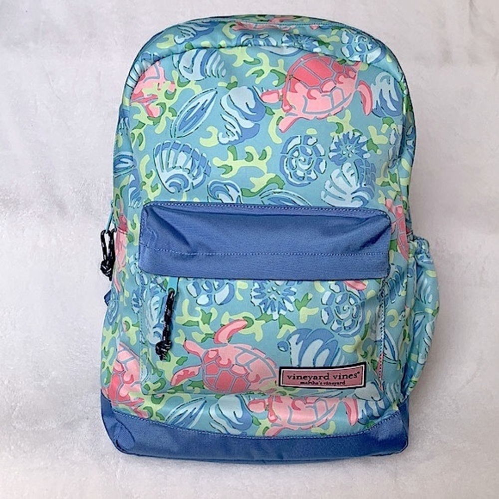 Like New✨EC Vineyard Vines Turtle Backpack